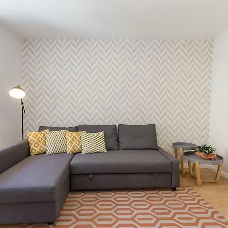 Apartamento 1ºandar Martim Moniz,