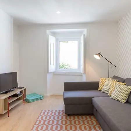 Apartamento 1ºandar Martim Moniz, 아파트 리스본